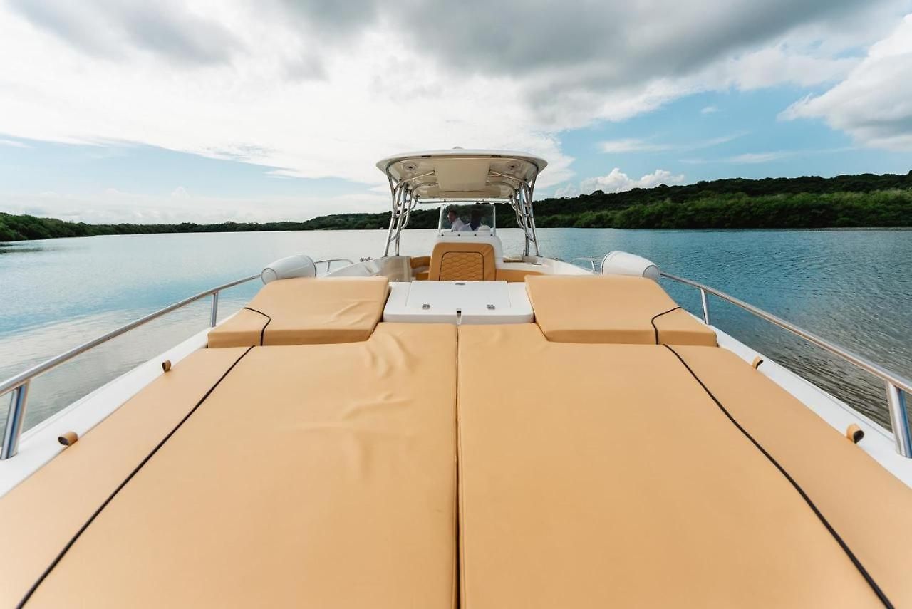 Botel Lancha 14 Personas - Cholon - Islas Del Rosario -